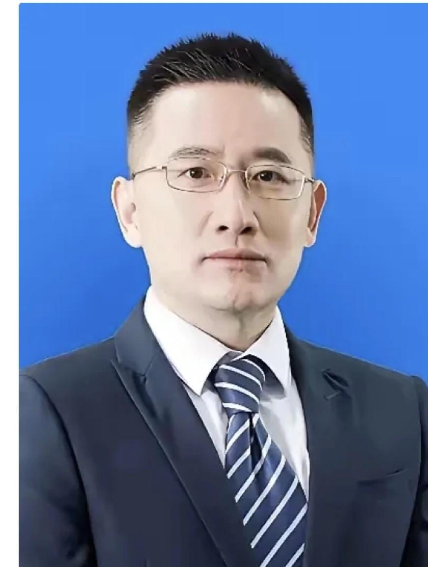 安徽真是出人才呀！这个长相儒雅，看着文质彬彬的院长竟然是安徽安庆人！高考时报考的