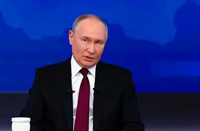 普京1月10日在电视采访中称：“击落‘榛树’导弹是不可能的。如果哪个西方专家对此