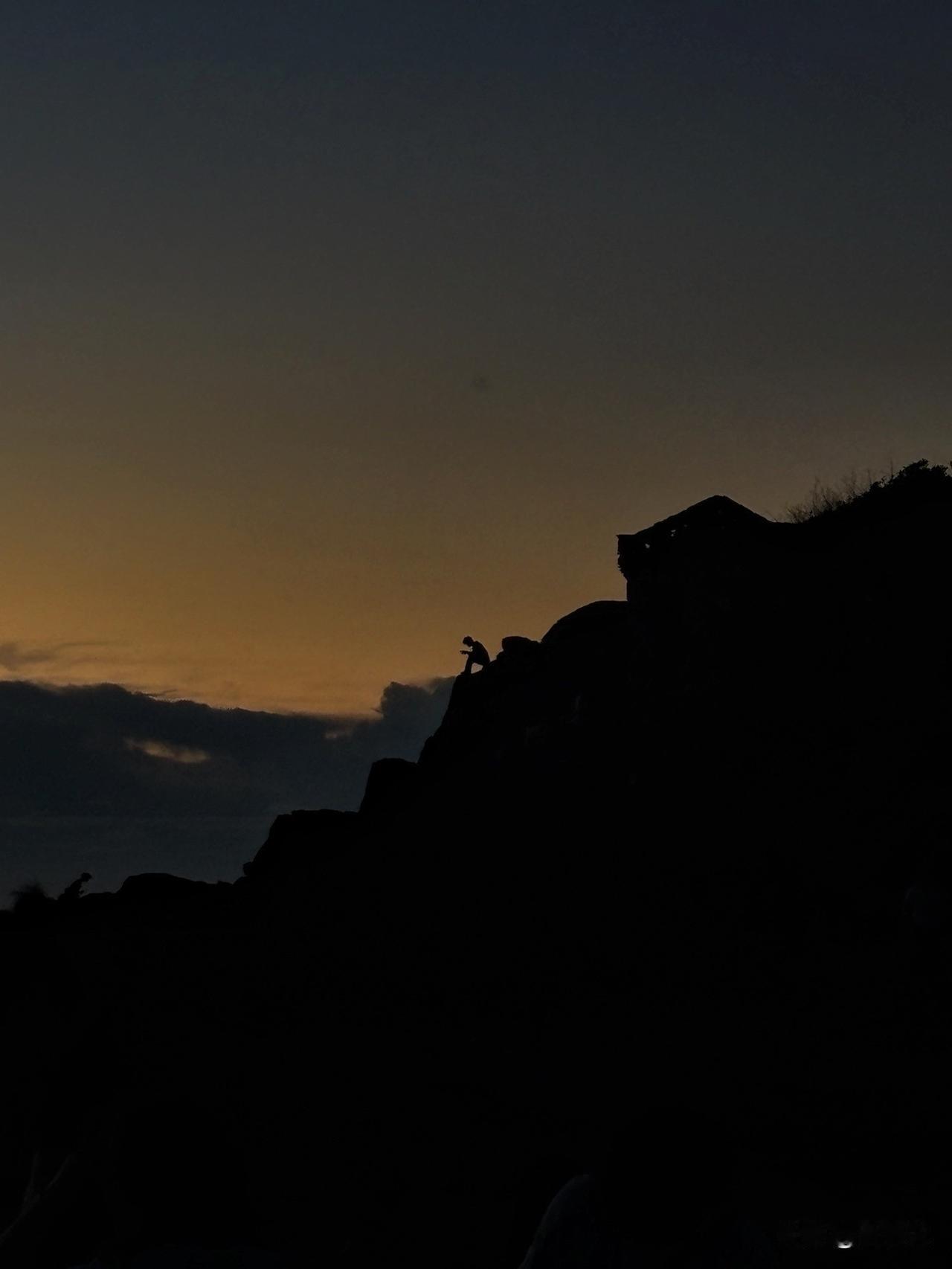 没房不丢人，没车也不丢人，就算你没车没房加上负债也不丢人，哪怕你今天去捡垃圾，去