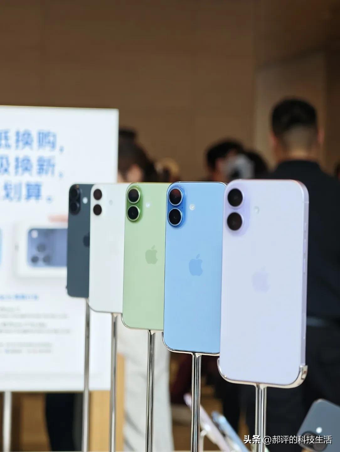 心态崩了，真的心态崩了6月还4999的iPhone17现在5299都难抢到