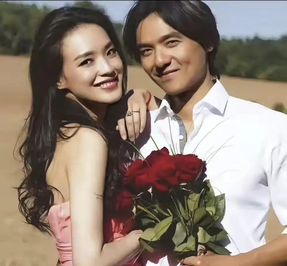 舒淇为什么最后嫁给了冯德伦，“你很好，配得上任何人”让她感动舒淇和冯德伦走到一