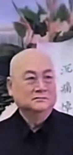 我信了，我是真的信了迟重瑞对陈丽华的爱，哪有半点掺假！看着他憔悴的模样，那份