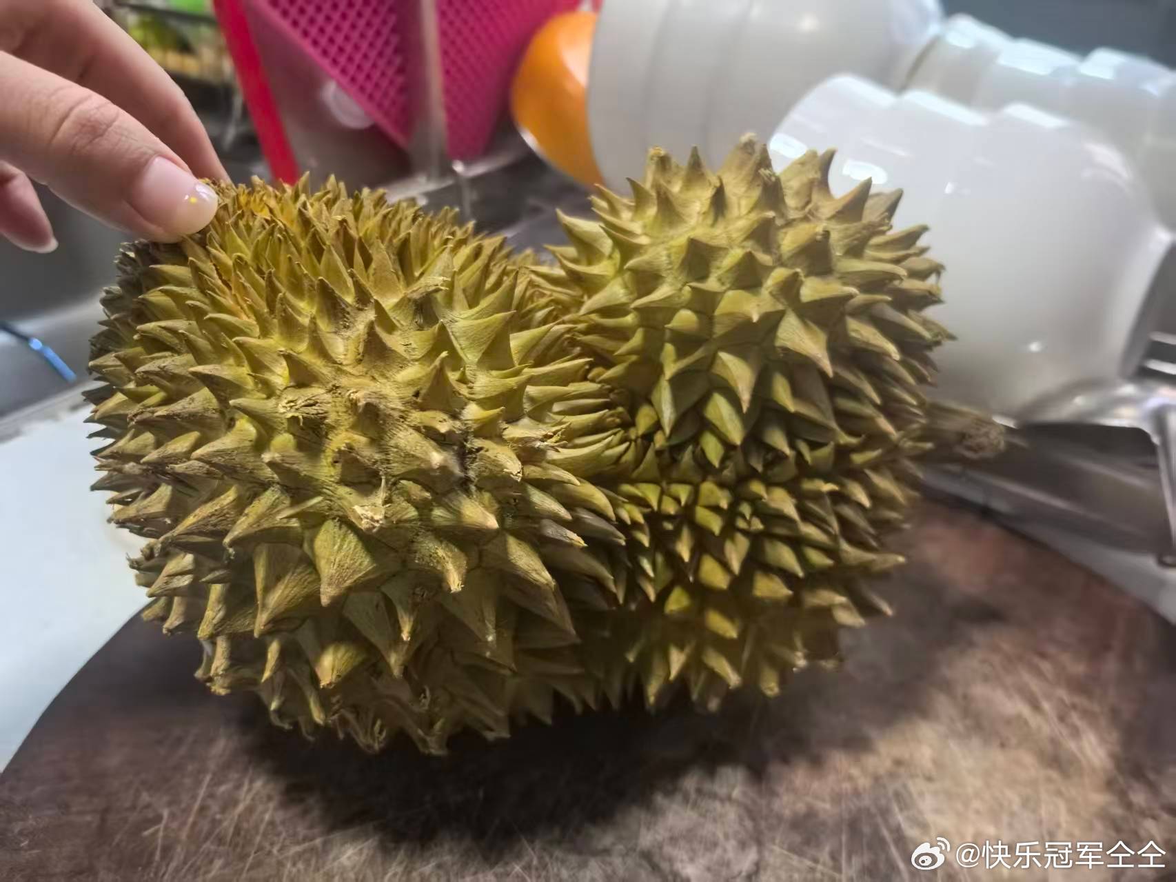 事到如今最对不起的就是体重吃吧