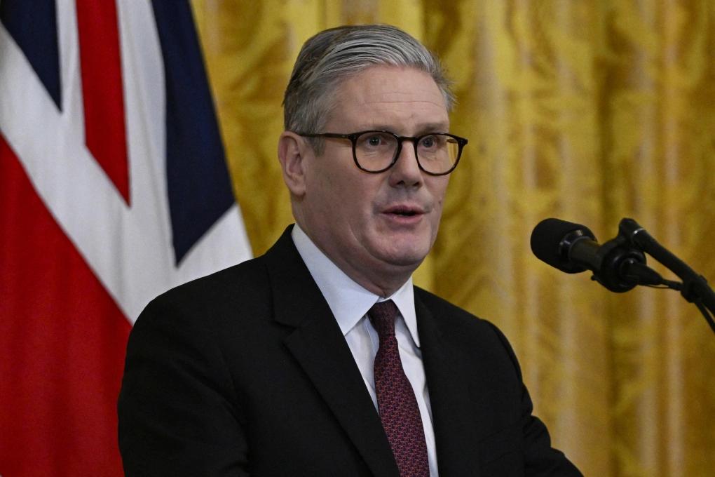 斯塔默宣布：英国不在中美之间选边站队英国首相斯塔默在访华前一天宣布，他不会在中