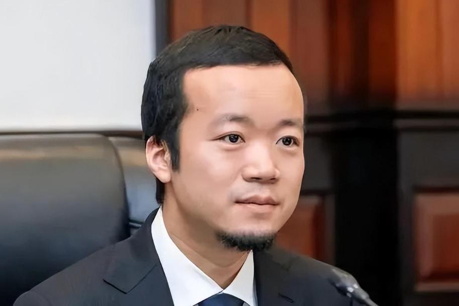 陈志应该得一个奥斯卡小金人！太会演了！陈志这个名字，现在听起来有点刺