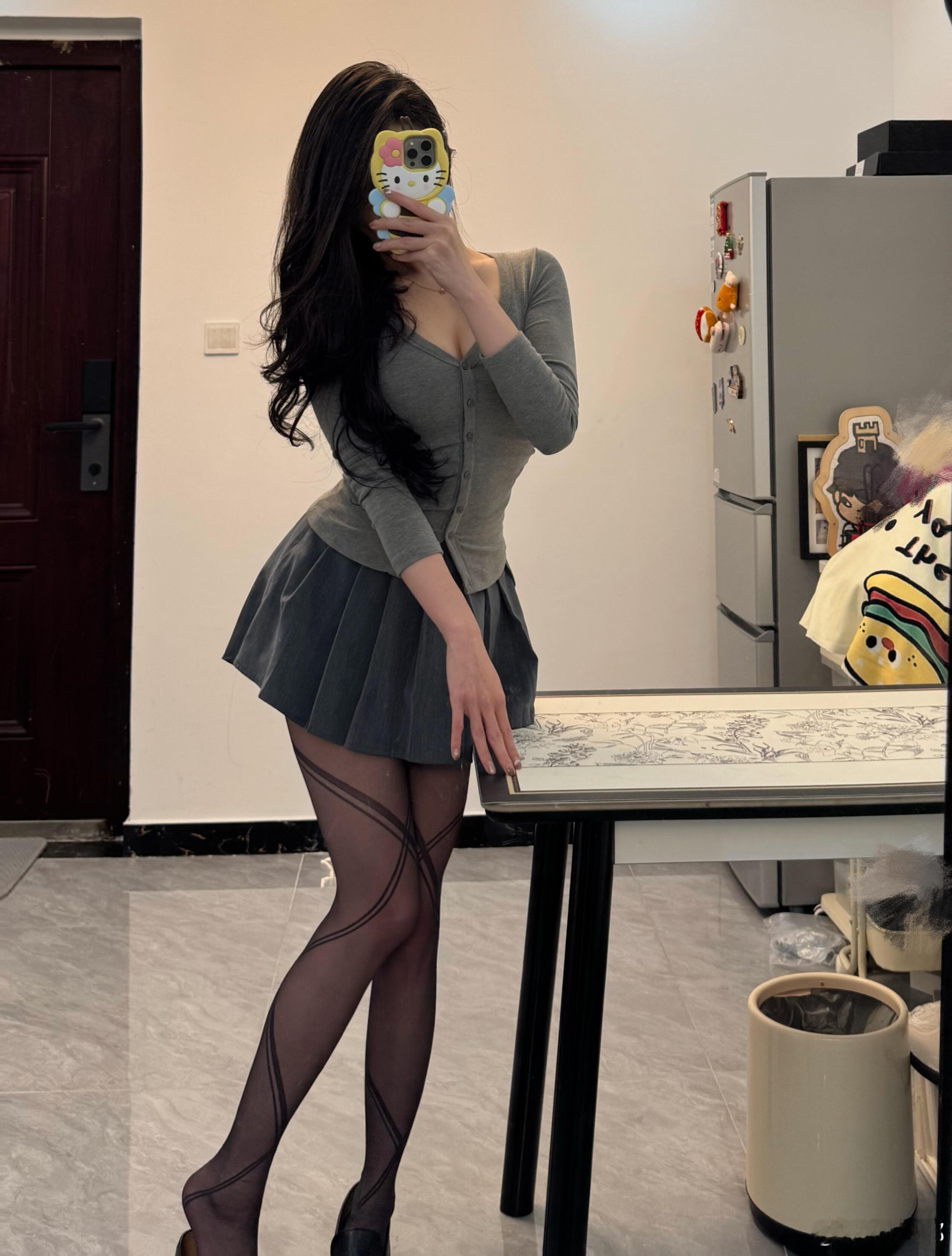 🍯|||🐾🐾🐕‍🦺学院风黑丝ootd​​​