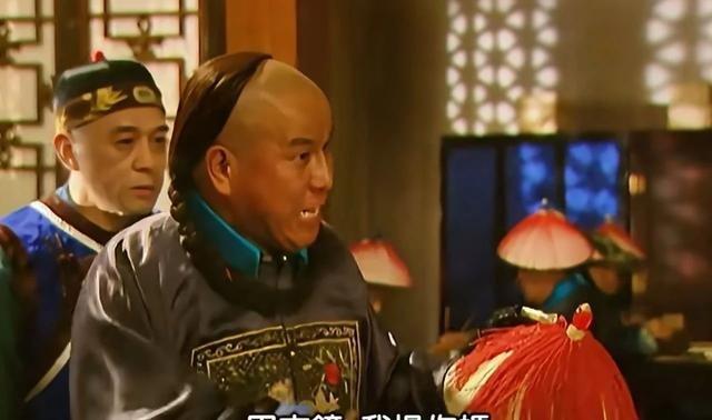 理解富人的消费，其实看金瓶梅、红楼梦，有非常详实的描写，一个晚明一个清朝，历朝历