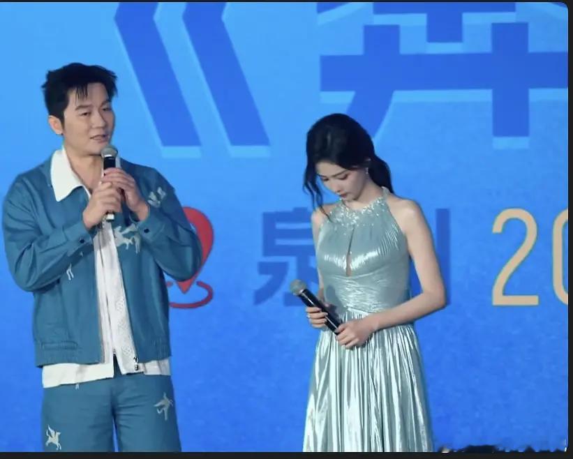 还是有点胖不过新造型还挺好看