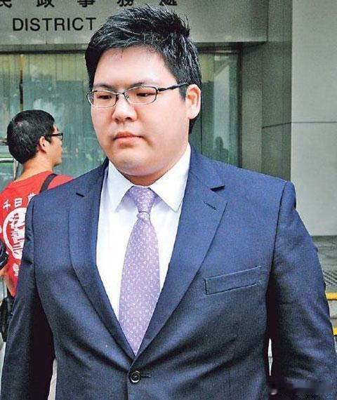 豪门大戏又上新了，向太直言选儿媳不看颜值、不看能力，核心标准就一条：能不能带着儿