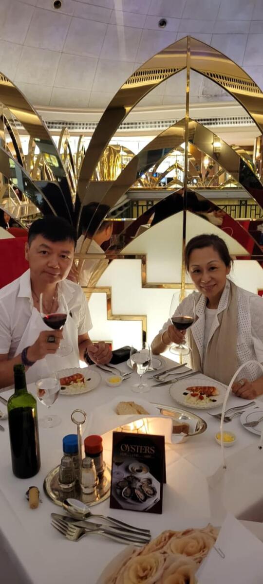 艾威太太病情再恶化，周润发连夜探病送红包