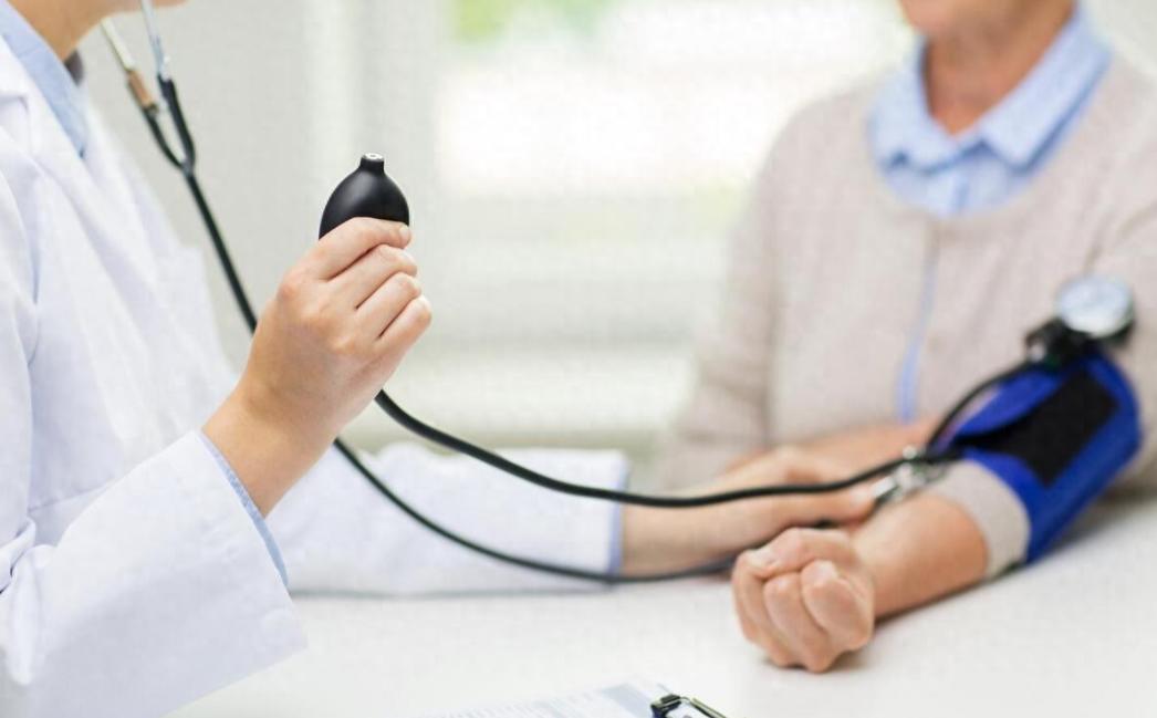 高血压只盯着丹参滴丸？3个中成药，稳定血压，保护脑肾不含糊！高血压的中医