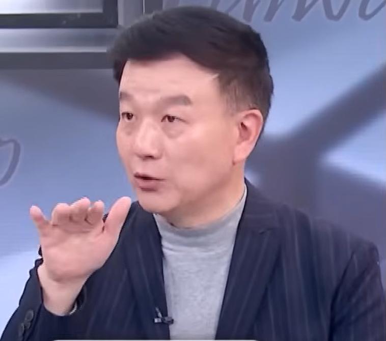 又被于北辰逗笑了。难怪提到于北辰的时候，帅化民会摇头摆手，一脸不屑。福建舰通