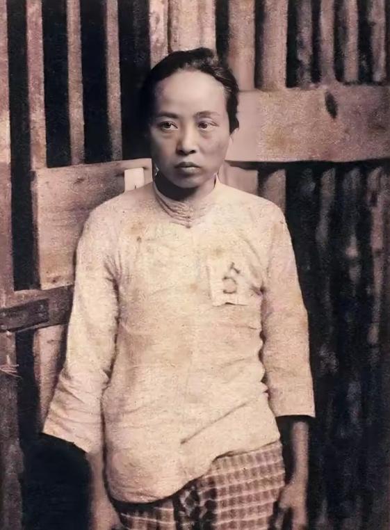 1937年日军轮奸了魏文全，她胸前囚衣上的"5"没人知道它的含义！多年后，从日军