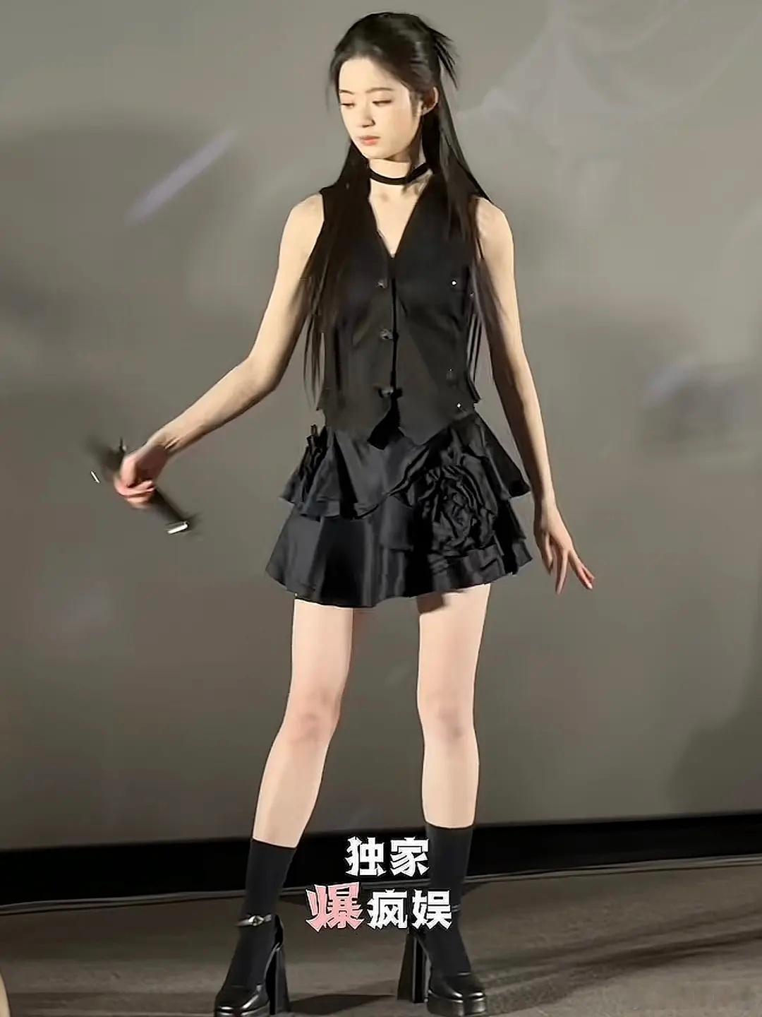 感觉下沉对黄杨钿甜的接受程度还是不高，她也没那么好看