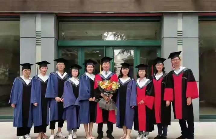 14亿人只有100万博士，够吗？再慢，就真追不上了。2025年，全国博士
