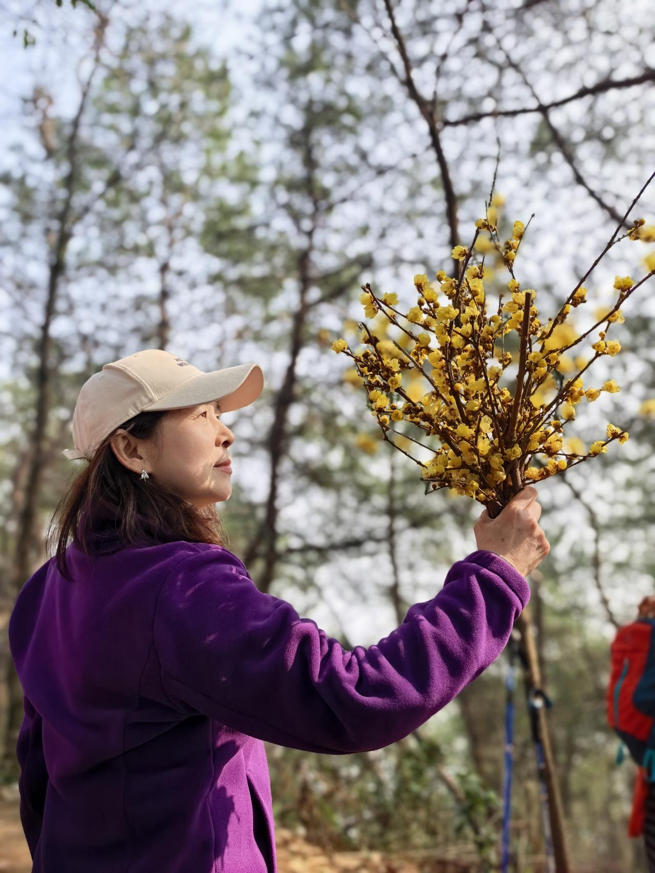 到了不能拍正脸的年纪，非必要不正脸，只能各种侧脸，还得看左侧还是右侧，只