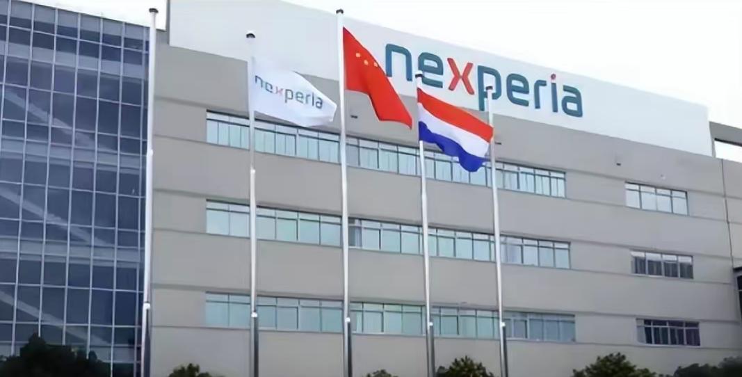 “安世大劫案”越闹越大,荷兰进退两难! 说白了,荷兰现在只不过是一个“看守政