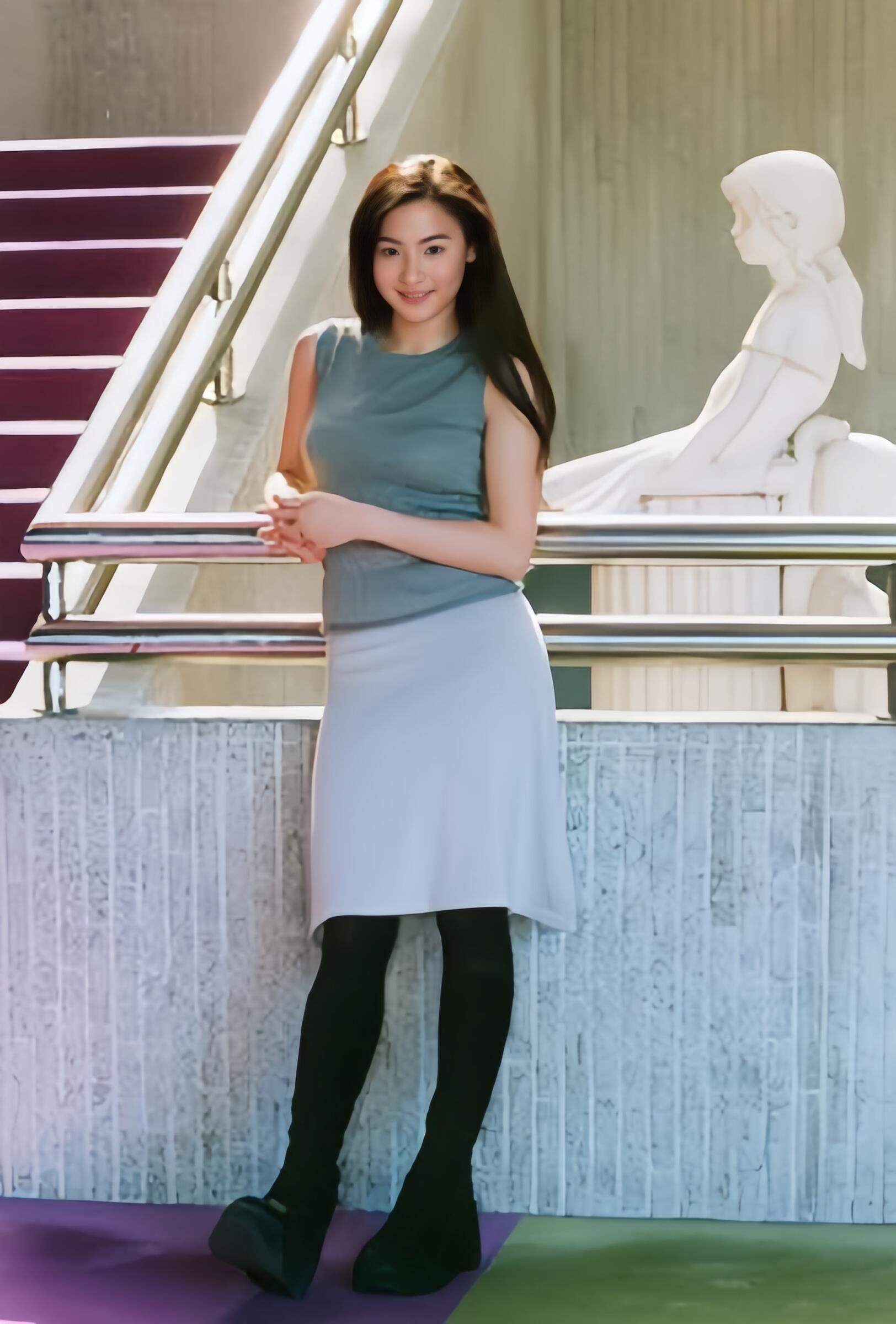 可以让人忽视画面中其他一切的美貌…​​​