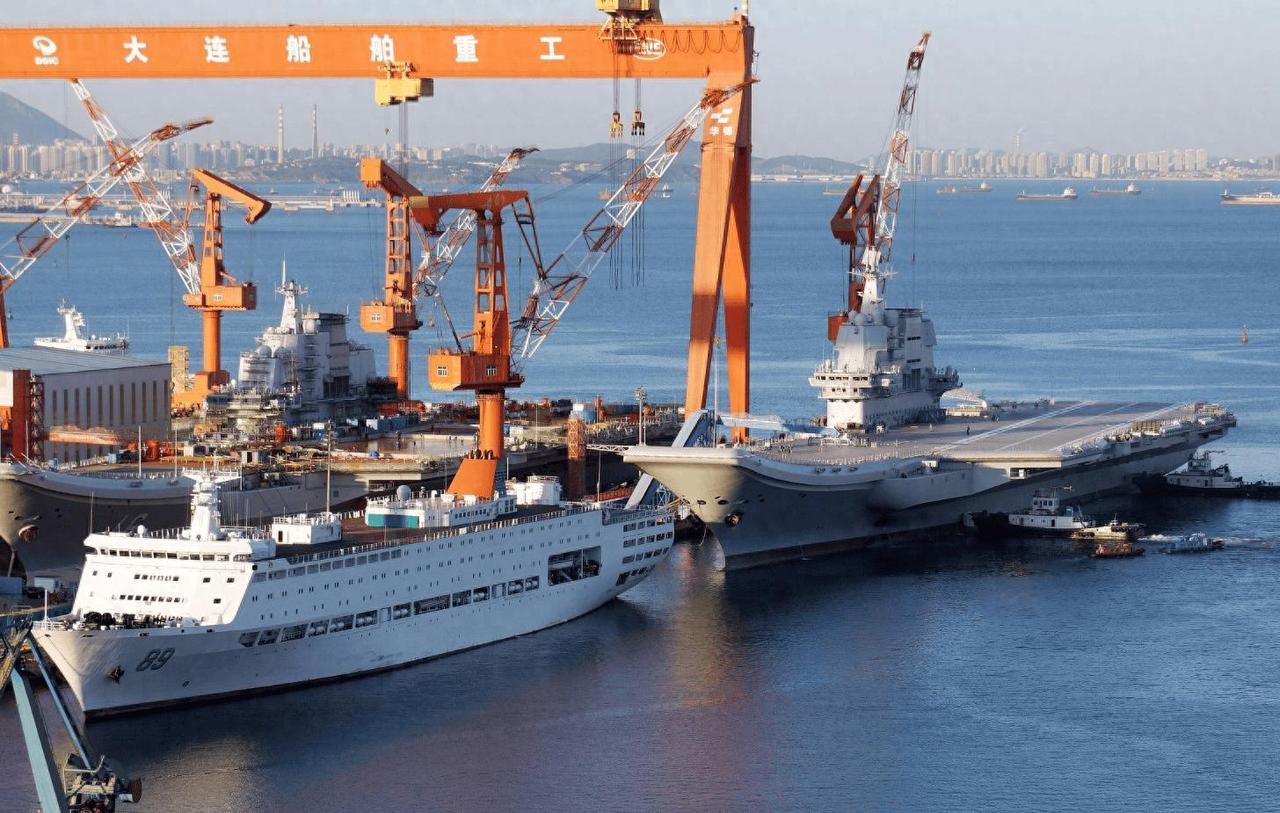 中国造船业崛起其实要感谢欧美。 他们强行推动新能源，试图利用环保来阻碍中国制