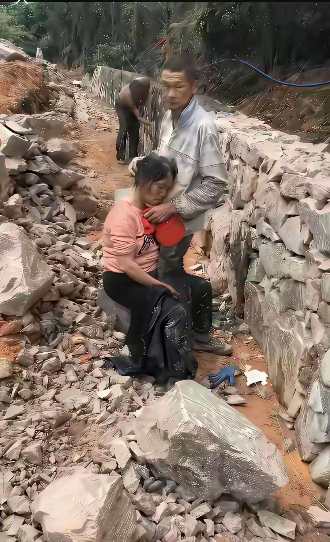 低层人，为了生活的艰辛[祈祷]