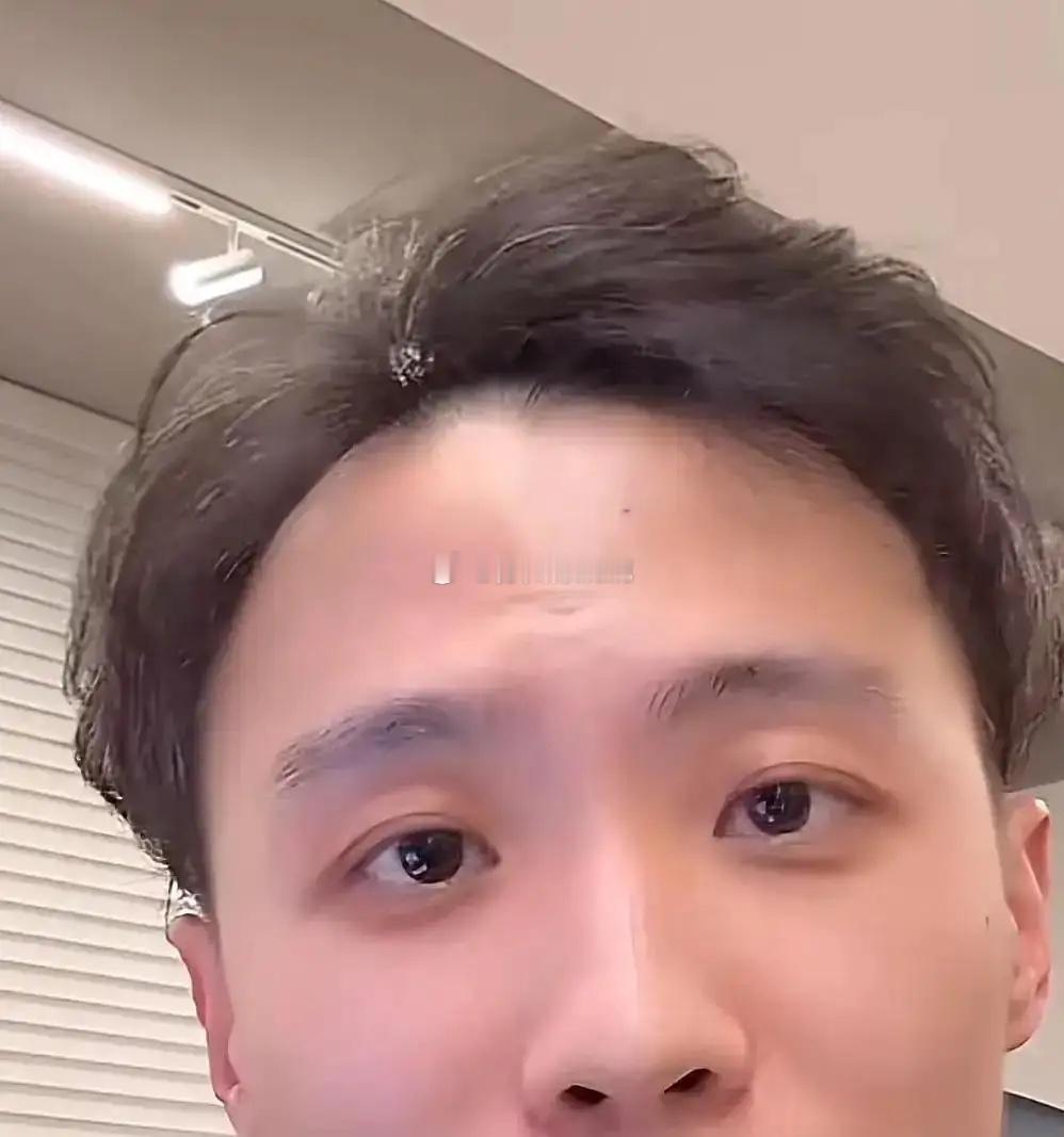 天权这一播，味儿就变了他直接说了，工作先停了，英语那条路也不走了。不是扭扭捏捏，