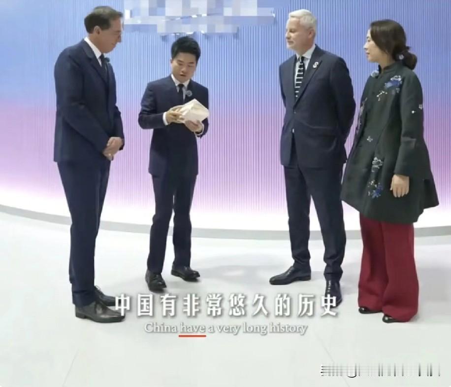 董宇辉在文化领域倒车，我一点不意外。他就是个普通二本的普通大学生，硬被一些中