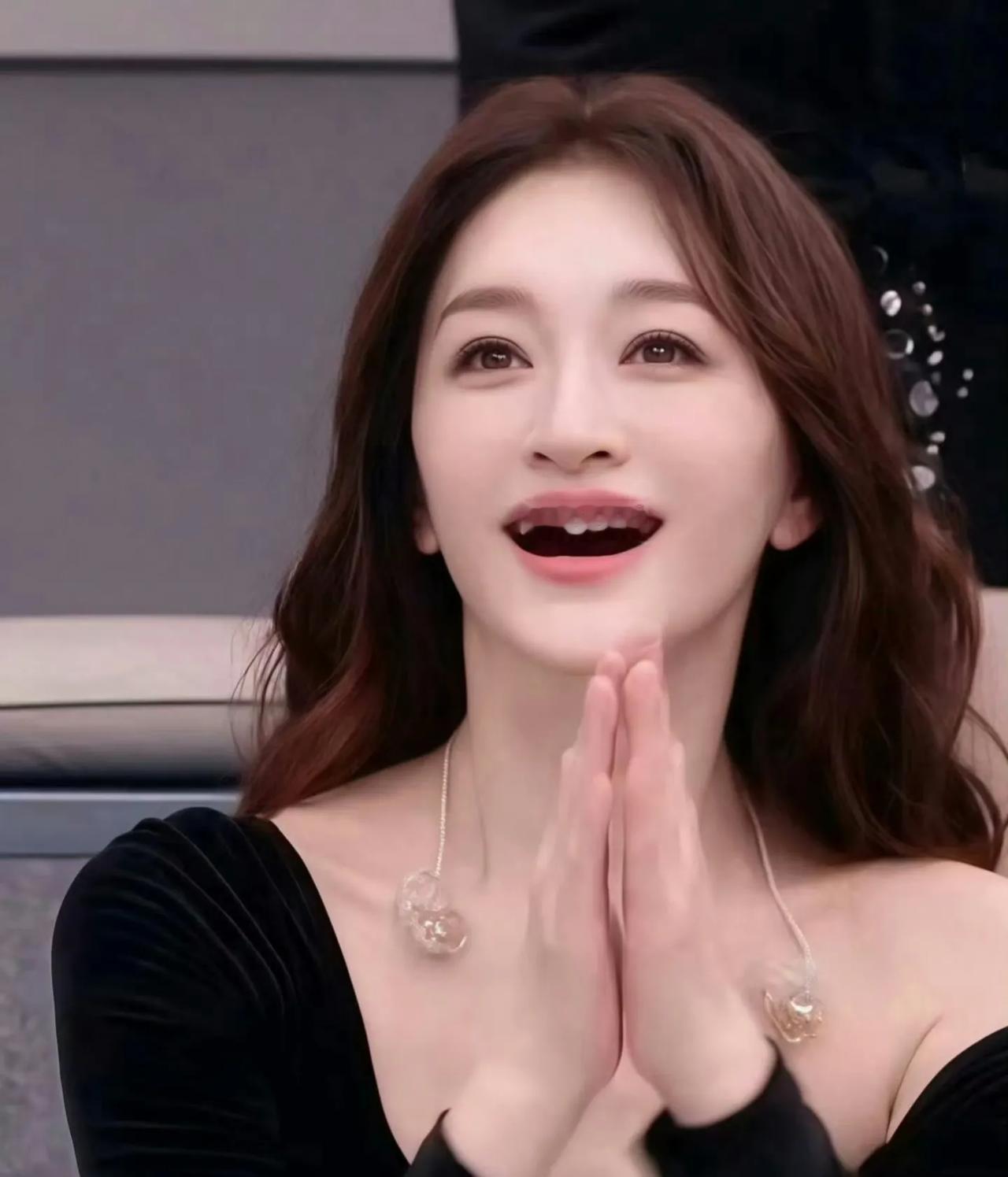 刷到有人说李小冉北舞出身怎么跳舞也一般，科班就这水平？要知道姐姐今年都50了