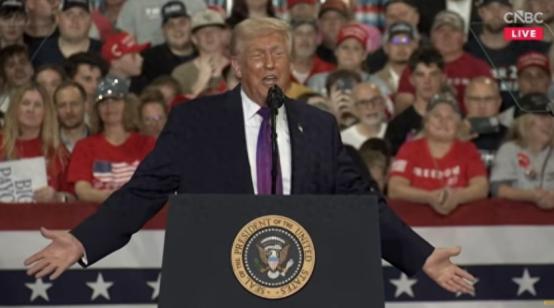 特朗普毫不掩饰：我都生气了，但军方说这么干更有趣 据美联社、英国《独立报》等