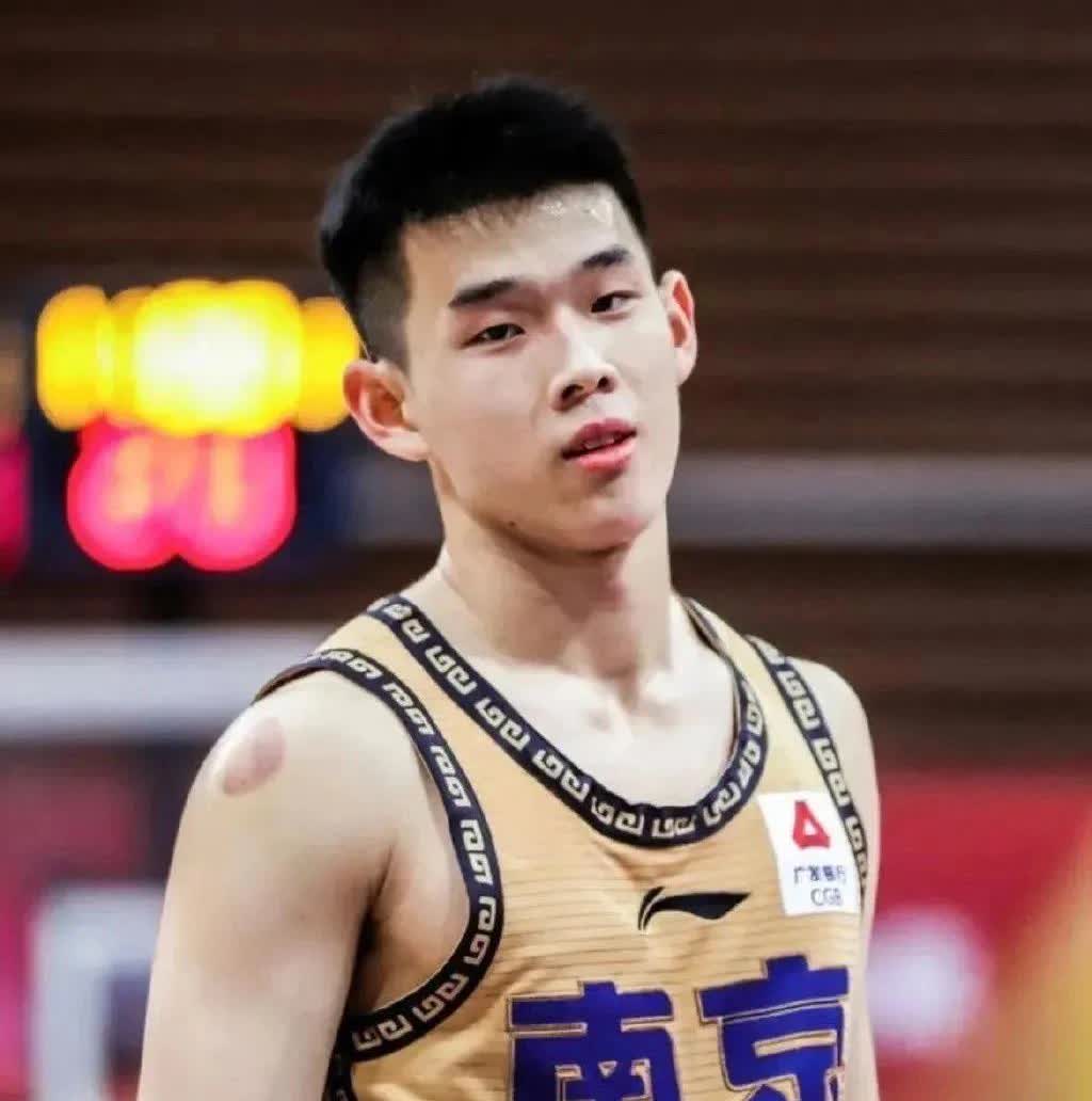 福建队，只剩3个福建人。而福建籍的球星，却在别队发光。福州的王哲
