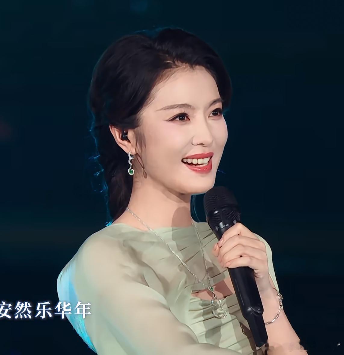 🥲不行了，自从下证，我看兜子就是俏俏妈咪在唱歌
