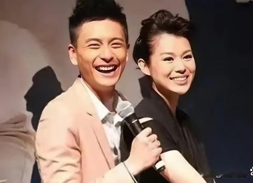 喜欢一个人是藏不住的，当初但凡黄宗泽开口求婚胡杏儿都不会转头嫁给别人！