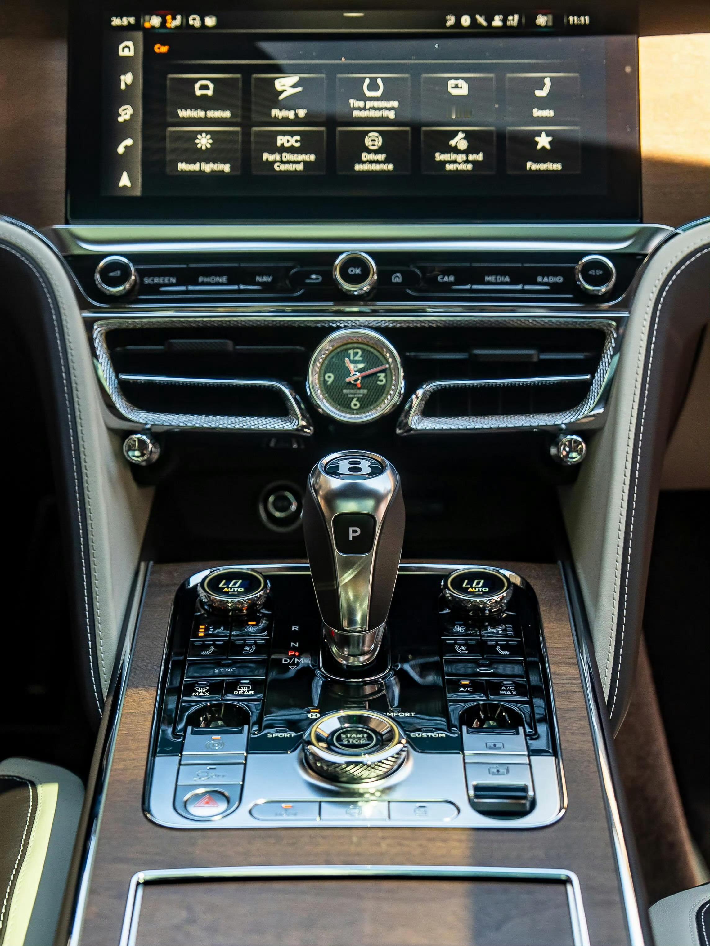 宾利FlyingSpur