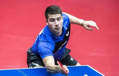 王楚钦首遭败绩！1-2不敌弗朗西斯卡，国乒再输男单王楚钦1-2弗朗西斯卡第