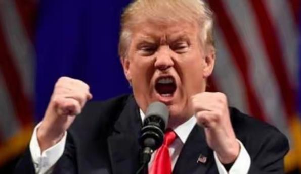 美国政坛直接上演“全武行”，特朗普在最关键的时刻，一点面子都不留，公然对着民主党