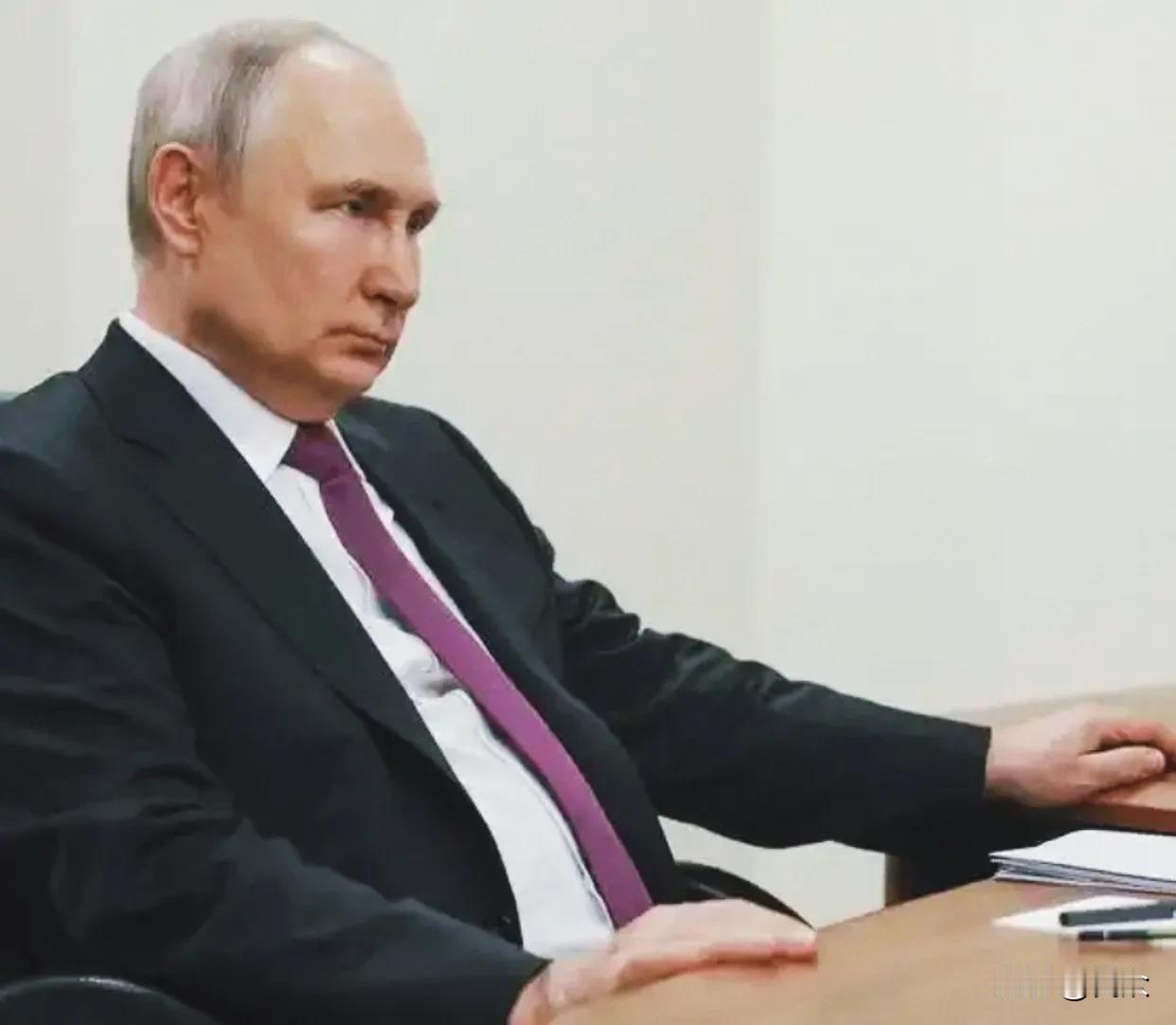 中俄磋商加码：四方磋商静悄悄，中俄局部磋商火热进行！11月28日，中共中央局