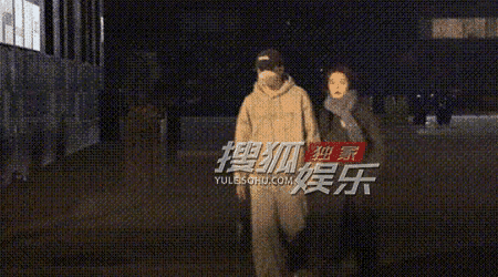 各位兄弟，如果你的女朋友，和王晓晨有点像，你会怎么办？你各种表白，写诗、晒照