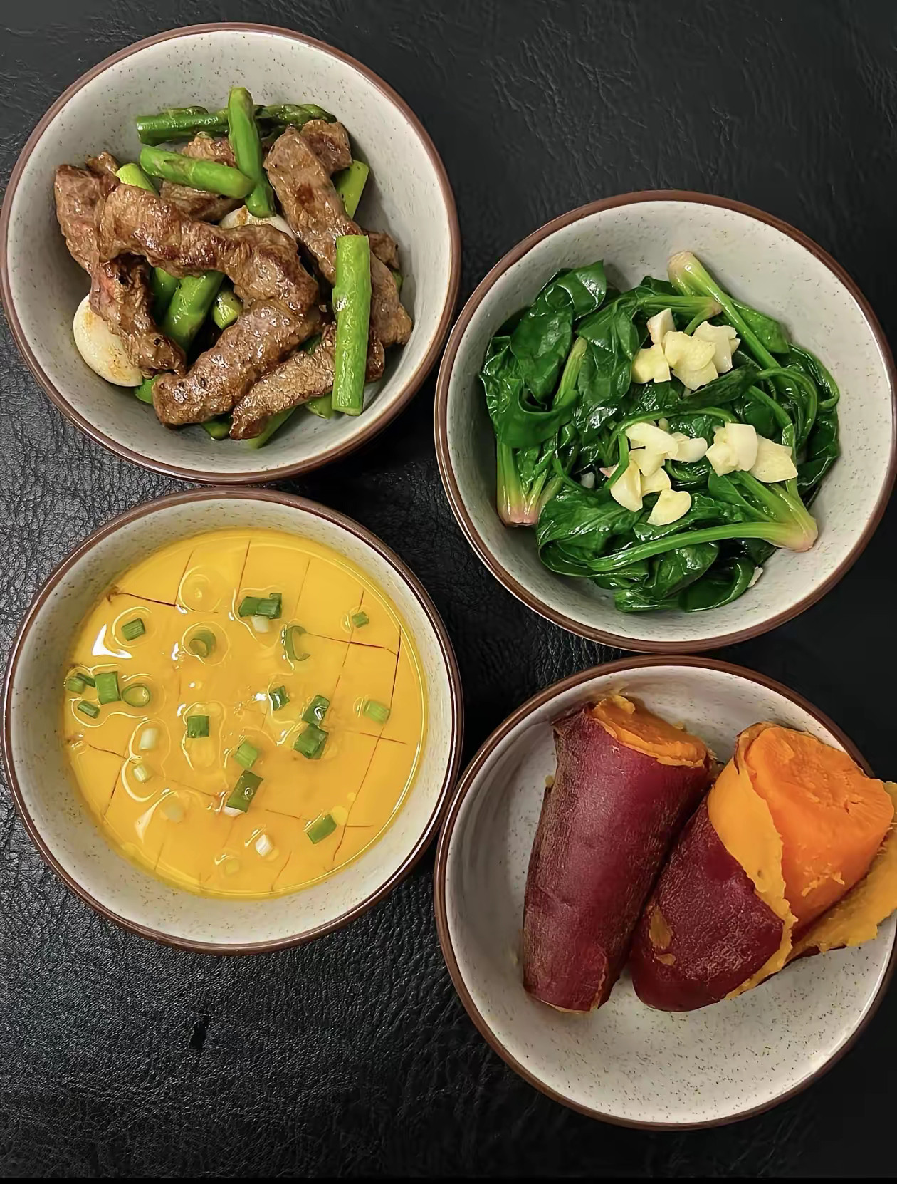 学中医的朋友跟我唠，每年只要冬至一过，往后俩月，可千万甭惦记着减肥。他说你想，春