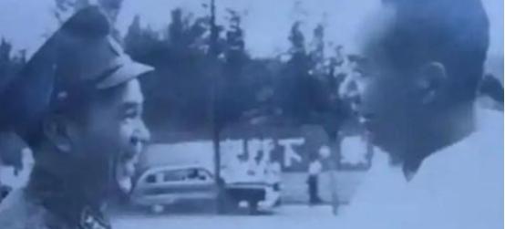 1957年，山东潍坊军分区司令员陈昌奉正准备吃午饭，一碗热气腾腾的饭刚端上桌，警