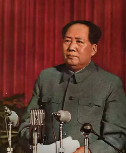 我军顶级的军事天才只有一人，他打的仗，即使别人复盘也打不出来，新中国成立的过程中