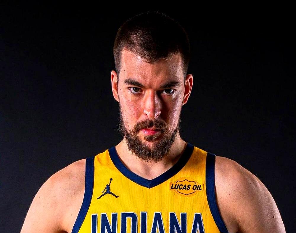 步行者掏了潜力新星加三个选秀权换个伤号，居然全联盟没几个人说他们亏？今年2月