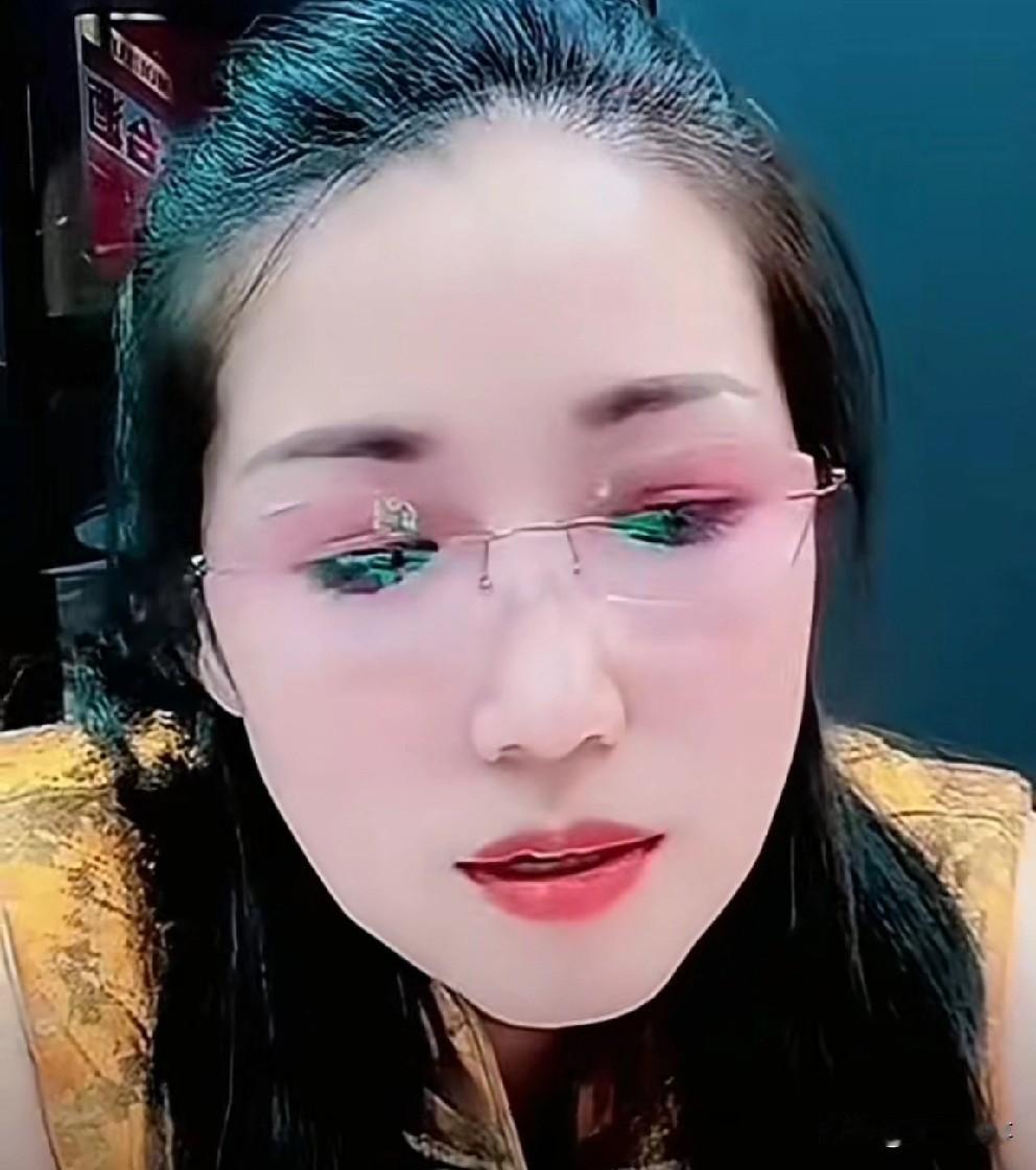 不认识二驴？三驴妈自夸眼光好，与驴爸交往后才知二驴获意外惊喜。