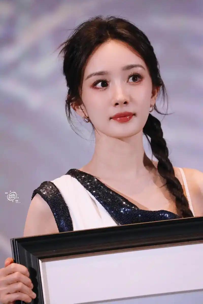 原来杨幂私下真的很爱小糯米！李雪琴问谢依霖和郭碧婷：你俩晒娃吗？原来他们私下在