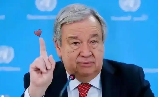 当下全球出现一个极其反常的现象，几乎所有世界大国都在疯狂缺钱、疯狂欠债，除了一部