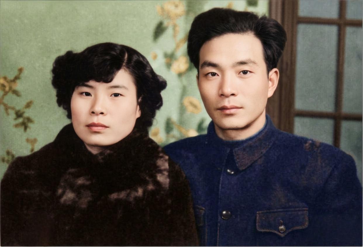 这是“县委书记的榜样”焦裕禄与爱人徐俊雅的合影，记录了20世纪五六十年代这对革命