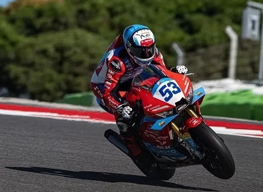 张雪机车在世界顶级赛场夺冠，含金量堪称中国制造在全球摩托领域的史诗级突破，面对长