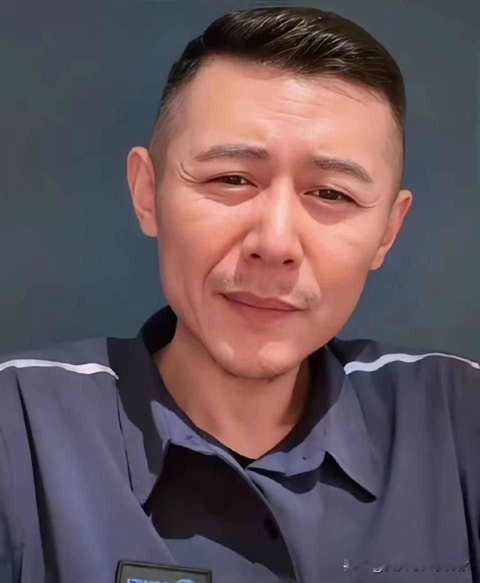 让人心里不是滋味。大冰在直播间里又一次连上了那位他曾经全力帮助过的西西妈妈。