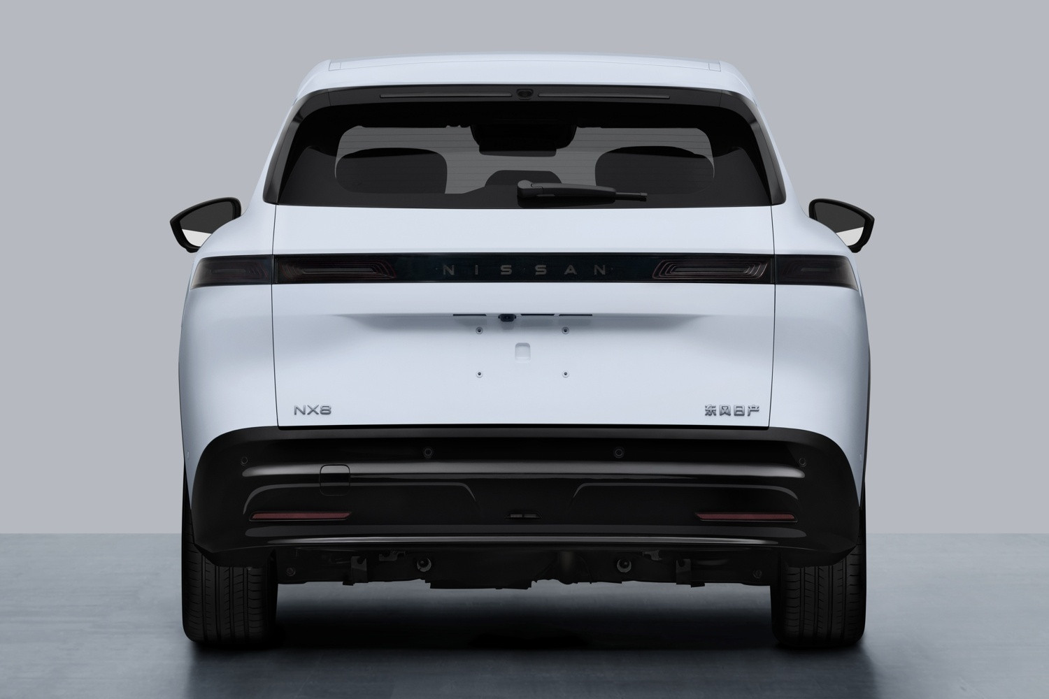 糟糕，日产NX8实车还是有点好看啊4870*1920*1680mm，轴距2917