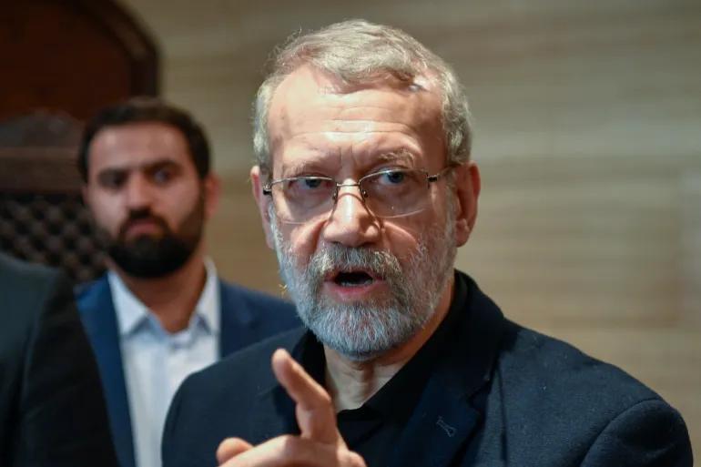 刺杀拉里贾尼，以色列是冲着特朗普去的。说得更直白一点，以色列现在在伊朗到处寻