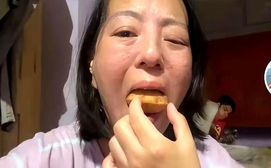 200万养老钱一分不剩，连亲弟弟的婚房钱都给赔进去了，这女儿心咋就这么大呢？说