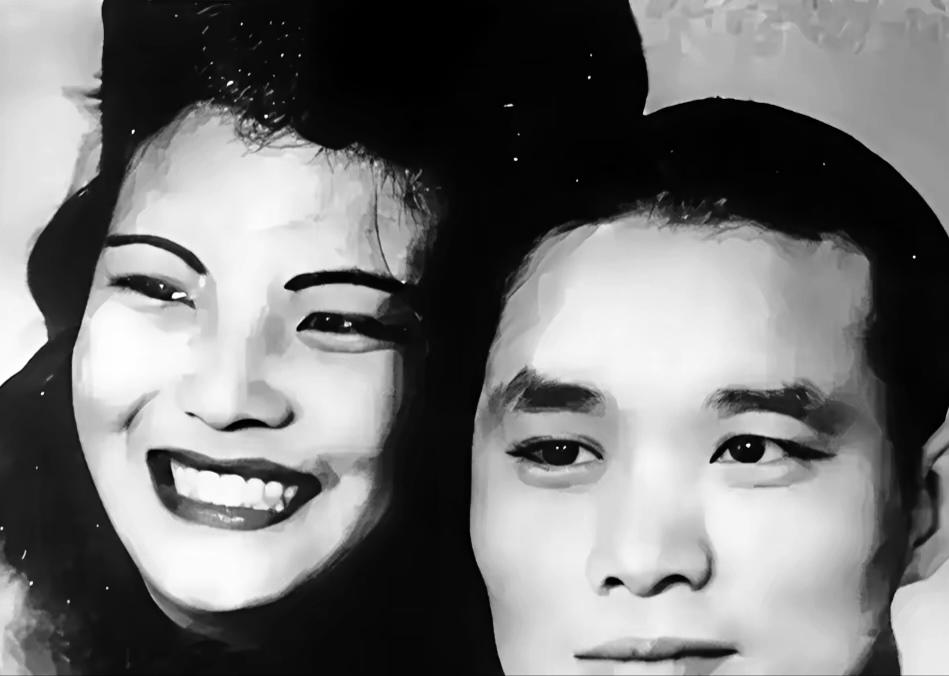 1942年，戴笠盯上沈醉老婆粟燕萍。沈醉回家急了：以后别露面！她收起花旗袍。